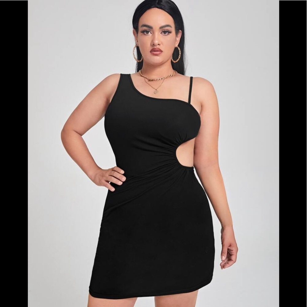 NWT Plus Neck Cut Out Dress